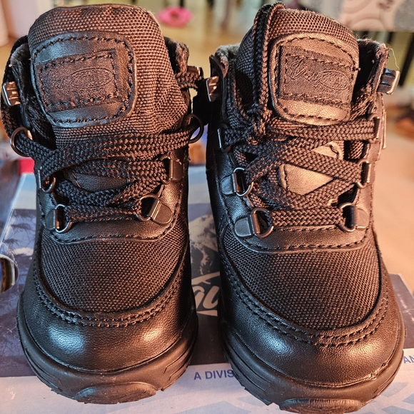 Vasque Skywalk 7052 Toddler Hiking Boots - Picture 1 of 5